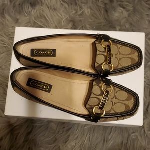 Coach women brown loafers 8.5 B Pre-owned